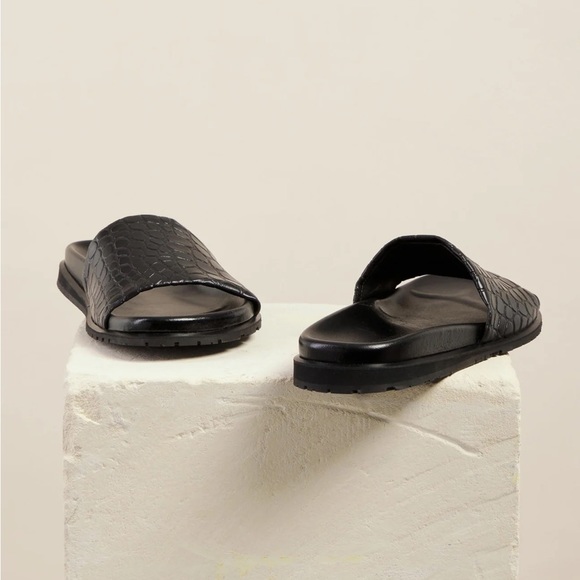 Dear Frances Vegan Base Slide in Black Croc - Picture 2 of 8